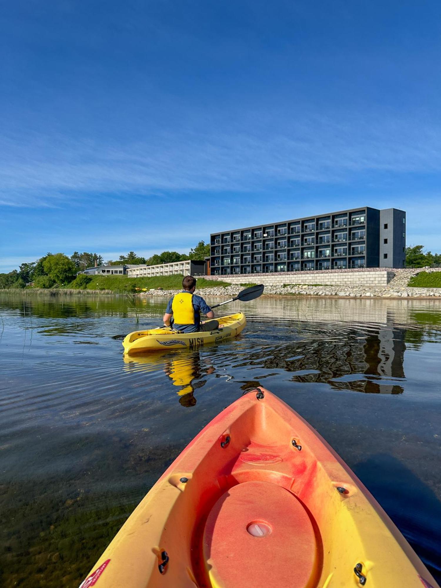 Terrace Bay Hotel - Lakefront Escanaba Exterior photo